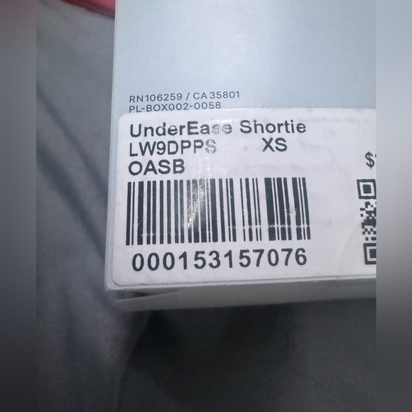 Lululemon undereasy super high rise shortie NWT! - Picture 9 of 9